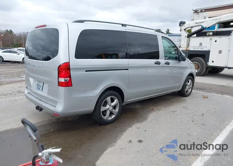 2016 Mercedes-Benz Metris из США, поврежденный, VIN WD4PG2EEXG3097393